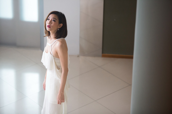 คริส หอวัง สวมบทผีสาวเซ็กซี่ครั้งแรกใน โอ้! มายโกสต์ คุณผีช่วย