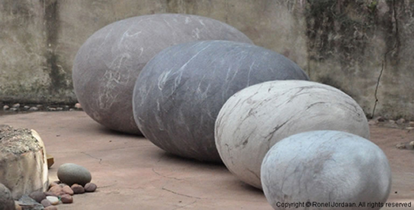 สตูลก้อนหินสุดแนว ไอเดียแต่งบ้านเลียนแบบธรรมชาติ