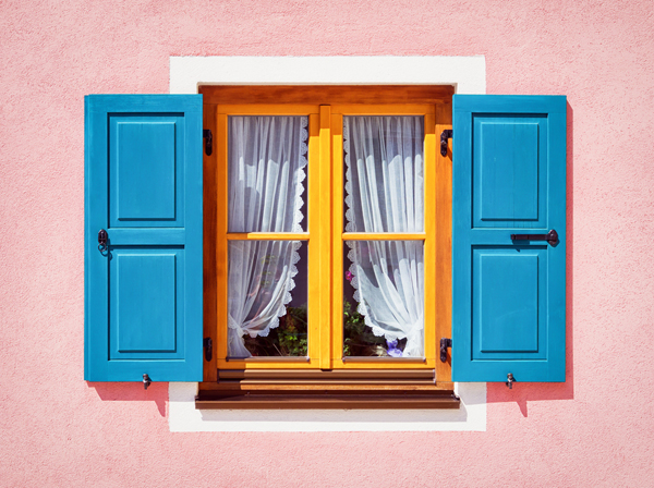 9 เหตุผลดี ๆ ที่ควรเลือกใช้หน้าต่างไม้