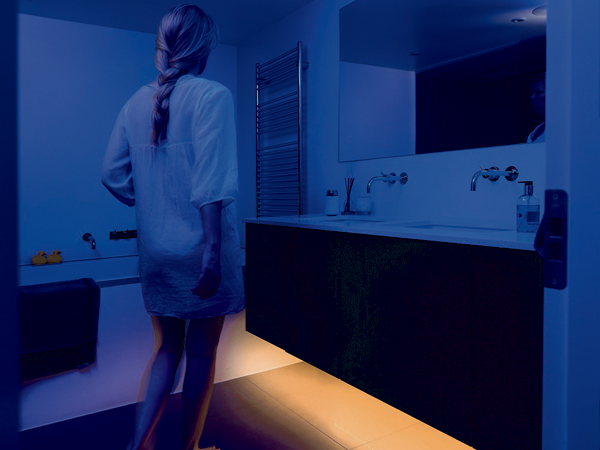 หลอดไฟเส้นริบบิ้น มีเซ็นเซอร์ เปิด-ปิด อัตโนมัติ