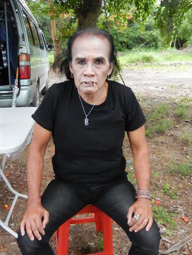 รักฝังเขี้ยว ขนตระกูล หม่อม ร่วมขบวนฮา