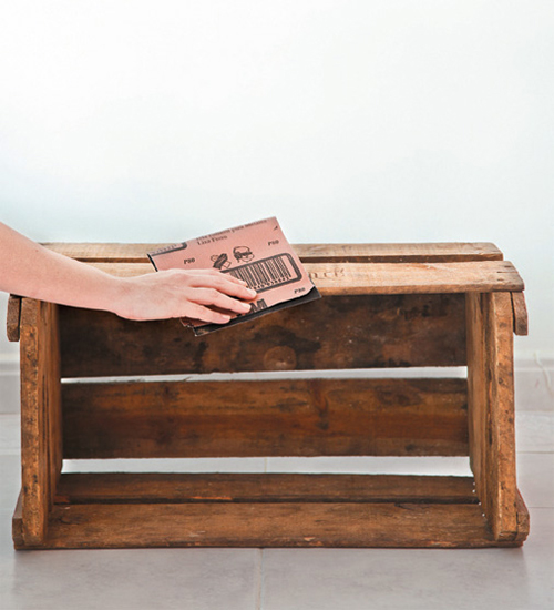 D.I.Y. ที่วางรองเท้าสุดเก๋แนววินเทจ จากลังไม้เก่า