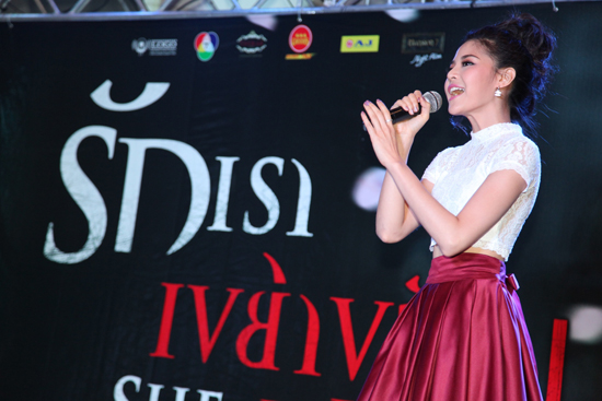 ดิม ควงคู่ ซีน ปัณณ์ญาณัช เปิดตัวหนังรักปนสยอง รักเราเขย่าขวัญ