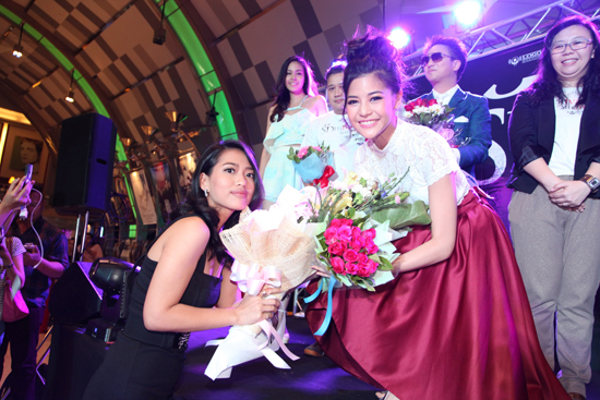 ดิม ควงคู่ ซีน ปัณณ์ญาณัช เปิดตัวหนังรักปนสยอง รักเราเขย่าขวัญ