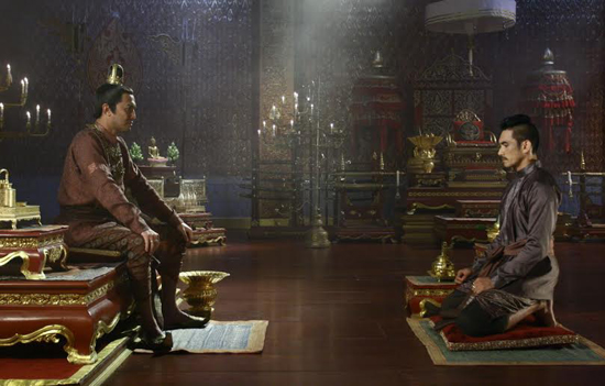 ผู้พันเบิร์ด ยกนิ้วกับการแสดงขั้นสุดยอดของ ฉัตรชัย เปล่งพานิช