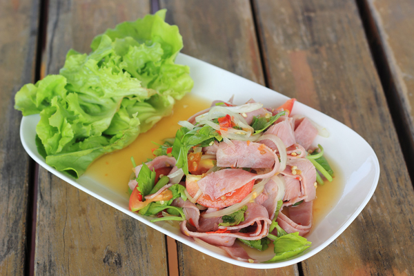 ยำหมูแฮมสุดแซบ เมนูยำ ๆ อร่อยได้ไม่เบื่อ