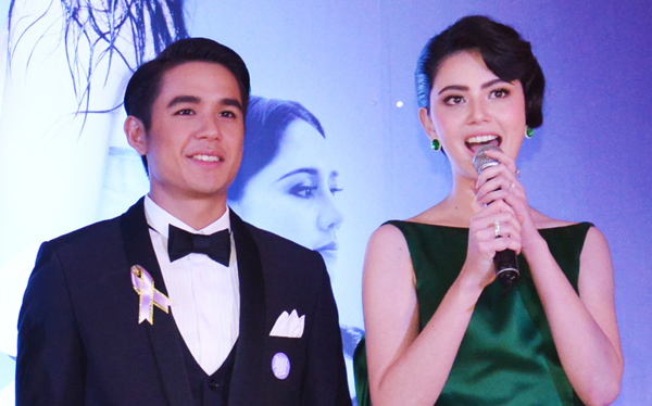 เก็บตกภาพจากงาน แผลเก่า รอยัล แชริตี้ ใหม่ ดาวิกา สวยเป๊ะ