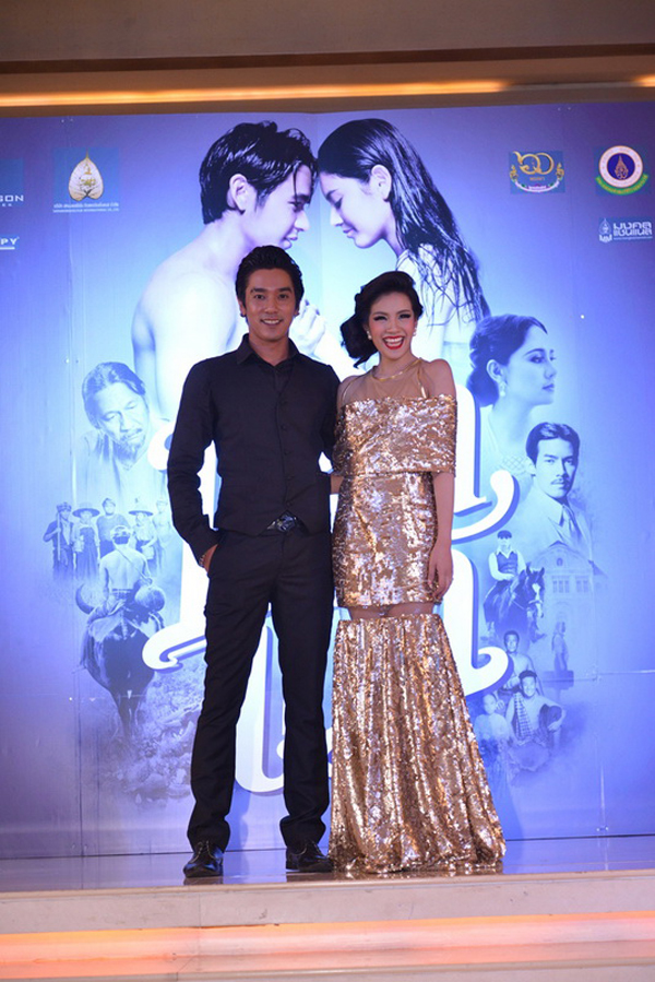 เก็บตกภาพจากงาน แผลเก่า รอยัล แชริตี้ ใหม่ ดาวิกา สวยเป๊ะ