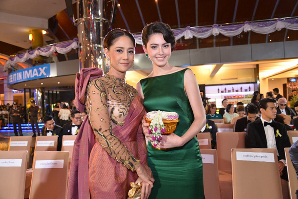 เก็บตกภาพจากงาน แผลเก่า รอยัล แชริตี้ ใหม่ ดาวิกา สวยเป๊ะ
