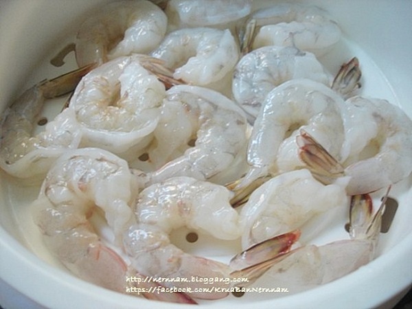 พะแนงกุ้ง อาหารไทยรสกลมกล่อม หอมกลิ่นเครื่องแกง