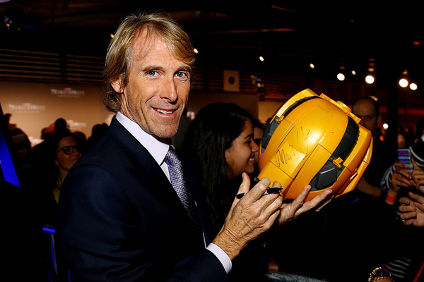 Cosmic Motors หนังใหม่ ไมเคิล เบย์ ได้ ไคล์ วาร์ด นั่งแท่นเขียนบท