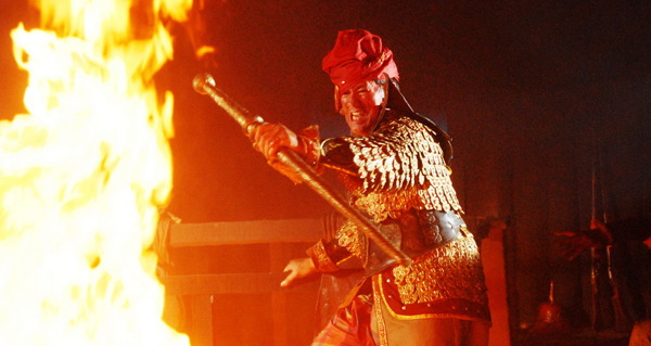 ไหม้จริง ! ตั๊ก-ต้น-หนึ่ง เสี่ยงตายลุยกองเพลิงใน ตำนานสมเด็จพระนเรศวรมหาราช