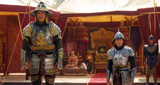 แอฟ ขนลุก ผู้พันเบิร์ด สร้างความฮึกเหิมก่อนเปิดศึกยุทธหัตถี 