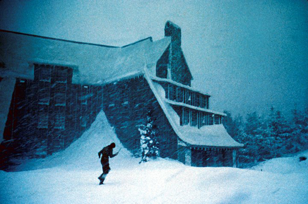มาร์ค โรมาเนค นั่งแท่นกำกับ The Overlook Hotel