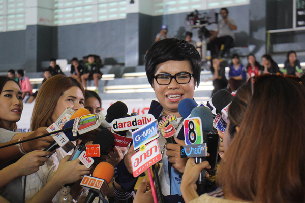 เปิดกอง สตรีเหล็ก ชมเบื้องหลังการทำงาน 