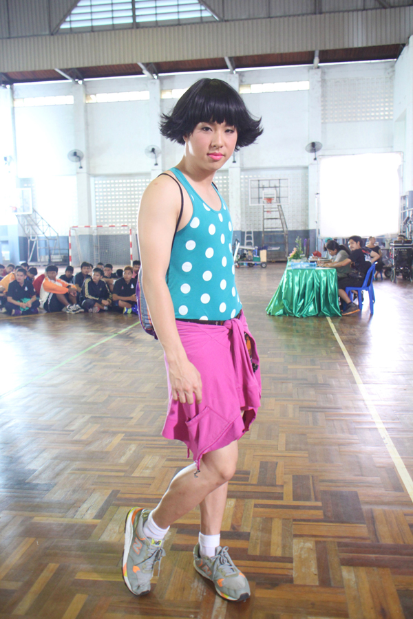 เปิดกอง สตรีเหล็ก ชมเบื้องหลังการทำงาน 