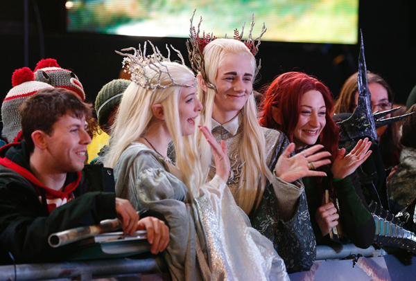 อลังการงานเวิลด์พรีเมียร์ The Hobbit แฟนคลับแห่ร่วมงานคับคั่ง