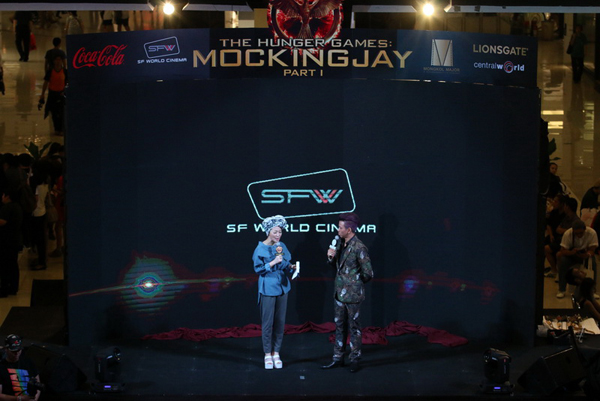 คิมเบอร์ลีย์ นำทีมเปิดตัวปราฏการณ์ภาพยนตร์แห่งปีรอบแรกเมืองไทย  The Hunger Games : Mockingjay Part 1 Thailand Premiere