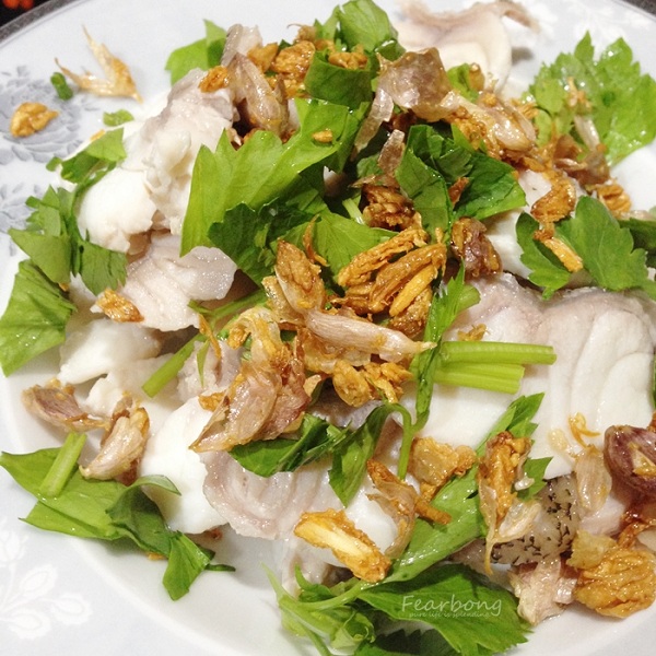 ปลาเก๋าลวกจิ้ม สูตรทำง่ายใน 15 นาที