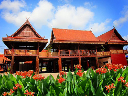  เรือนพระนาย