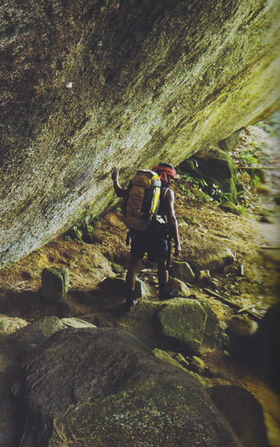 เขาล่อน