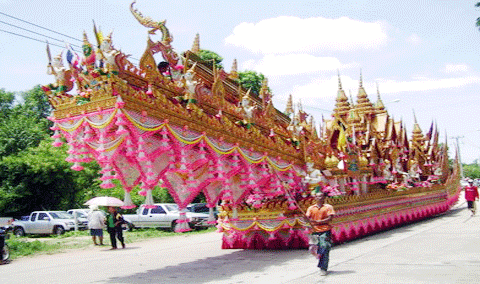 บุญบั้งไฟยโสธร 