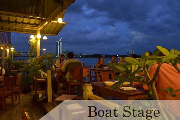 ร้านอาหารริมน้ำ