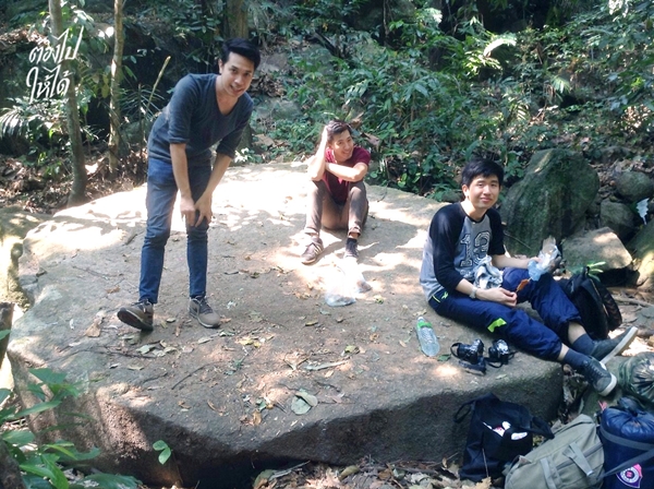 ผาหินกูบ