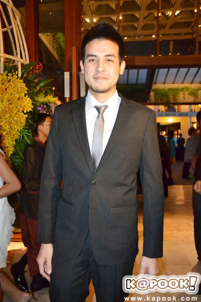 งานแต่งชาย วิกกี้