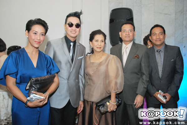 งานแต่งชาย วิกกี้