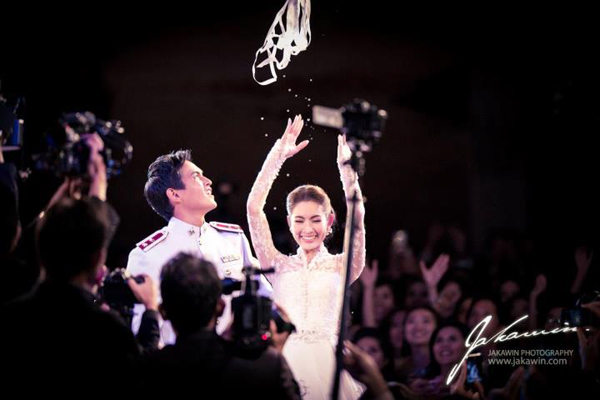 ภาพฉลองงานแต่งแอฟ สงกรานต์