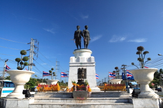 อนุสาวรีย์วีรสตรี