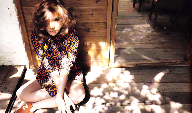 พลอย เฌอมาลย์ 