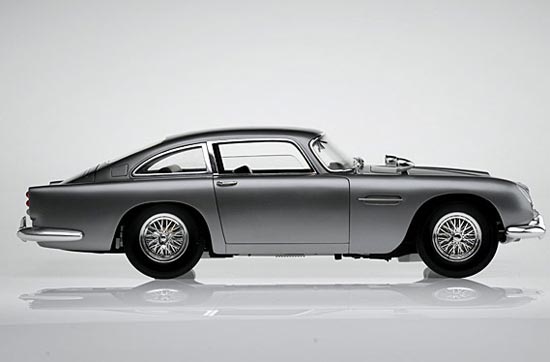 แอสตัน มาร์ติน ดีบี5 (Aston Martin DB5)