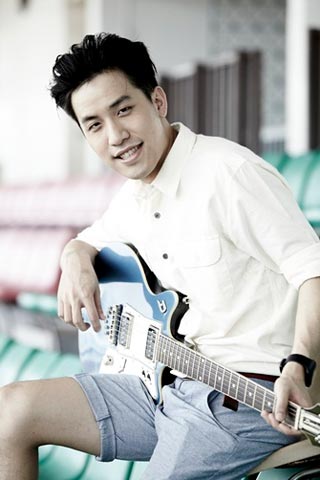 เผยโฉม 50 หนุ่มหล่อในฝันประจำปี 2012 จากนิตยสาร CLEO