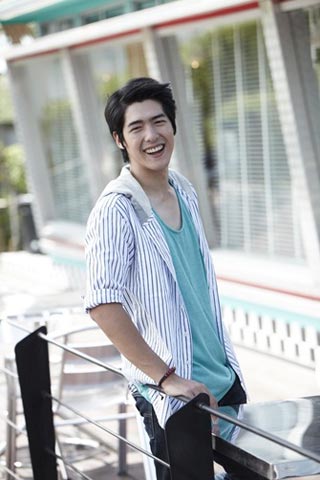 เผยโฉม 50 หนุ่มหล่อในฝันประจำปี 2012 จากนิตยสาร CLEO