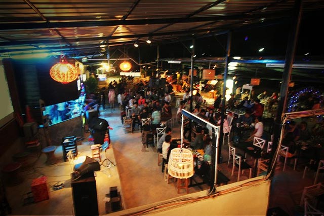 มะเก่า Original Pub and Restaurant