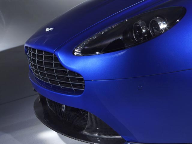 Aston Martin V8 Vantage S Coupe