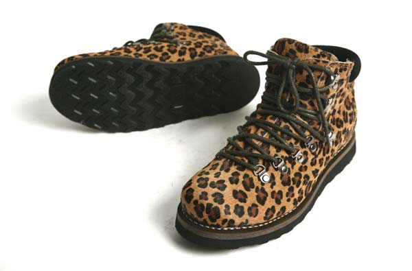 รองเท้า High-Top