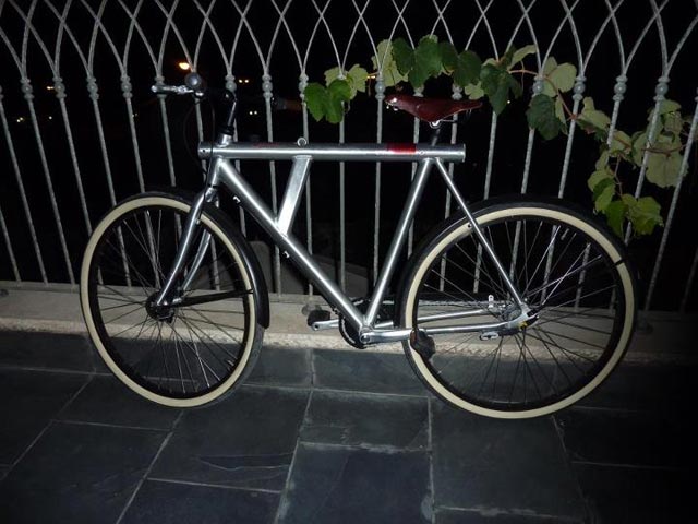 VANMOOF