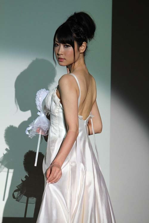 Rayli cover girl contest