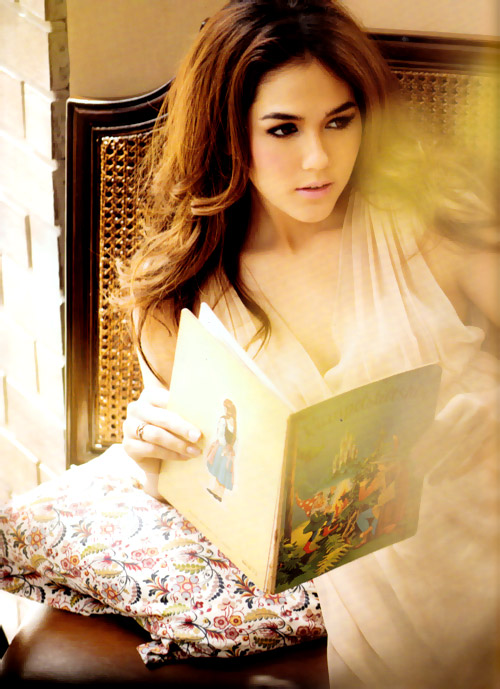 ชมพู่ อารยา in Magazine กรกฎาคม