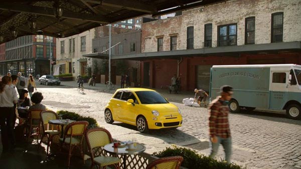 โฆษณาแรก NEW FIAT 500 อพยพสู่อเมริกา