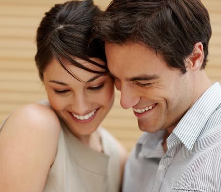 4 วิธีแสดงออกให้เธอรู้ว่ารักโดยไม่ต้องพูด