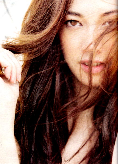 แป้ง อรจิรา in magazine ยูโร 2012