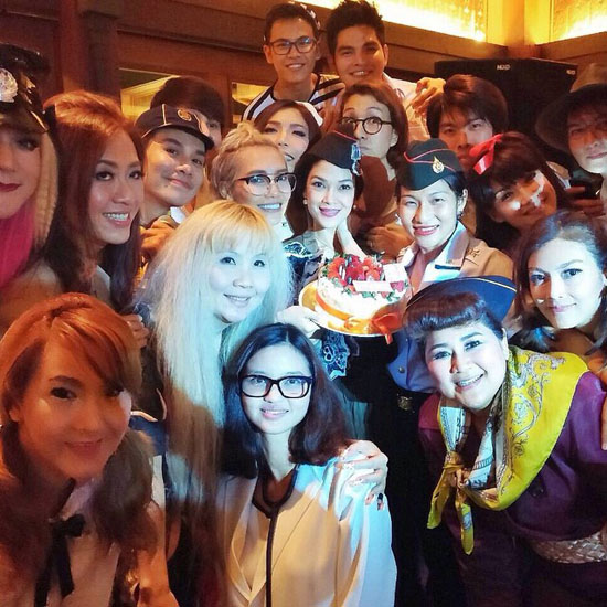 ฮาน่า ทัศนาวลัย เลี้ยงวันเกิดสุดหรรษาในธีมอาร์มี่ 