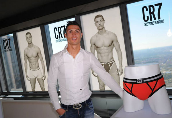 CR7