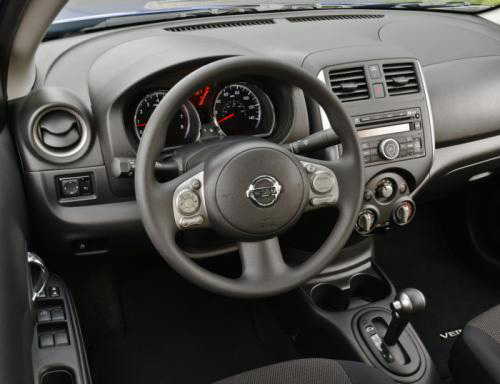 Nissan Versa
