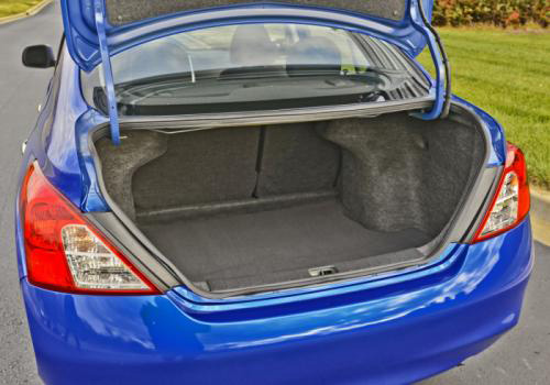 Nissan Versa
