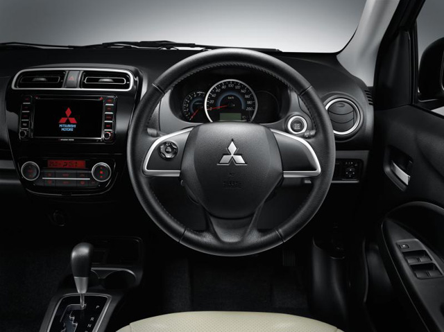  Mitsubishi Attrage